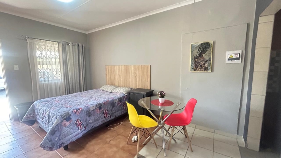 6 Bedroom Property for Sale in Protea Park North West